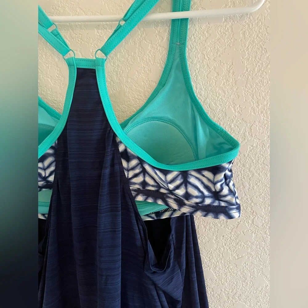 Zero Xposur Women’s Navy and Teal Swim Tankini Top size 14 - Picture 5 of 9